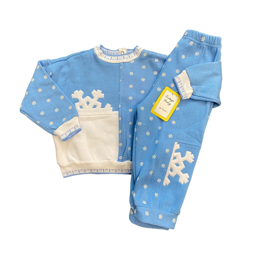 NWT Vintage Carter’s Snowflake Set